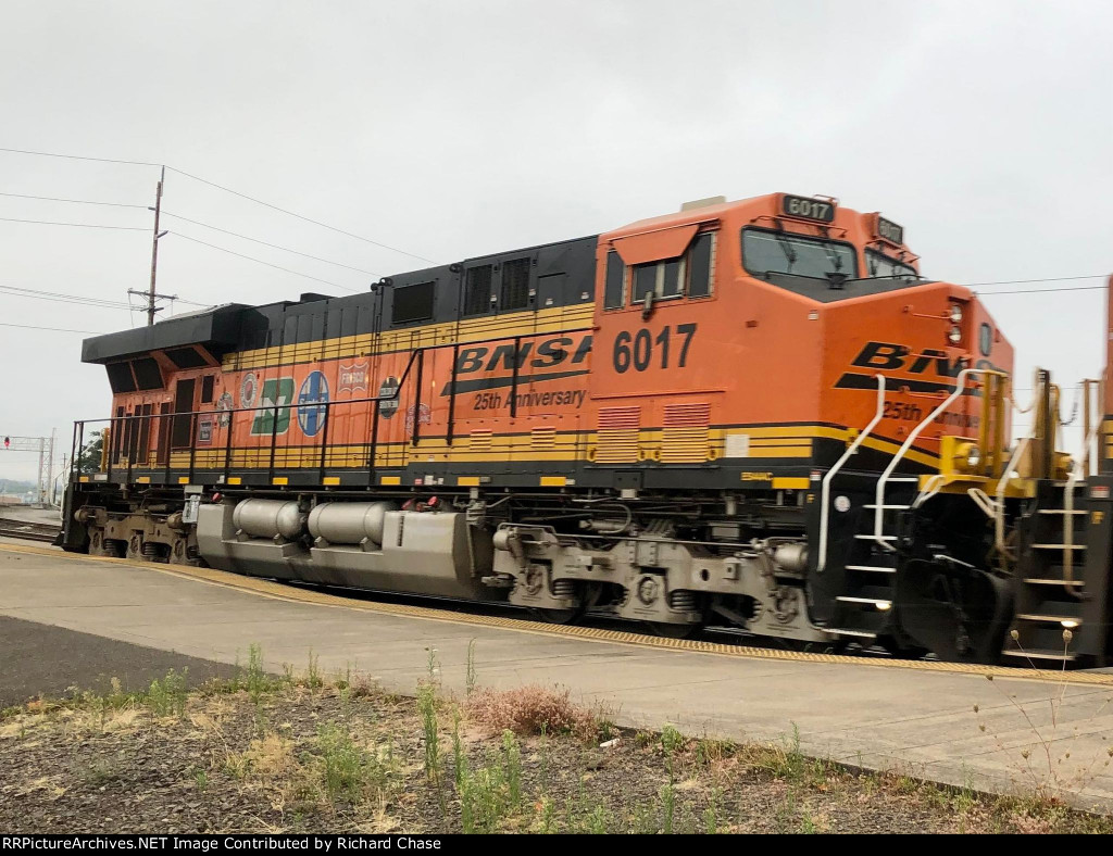 BNSF 6017